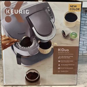Keurig K-Duo single serve & carafe coffee maker
